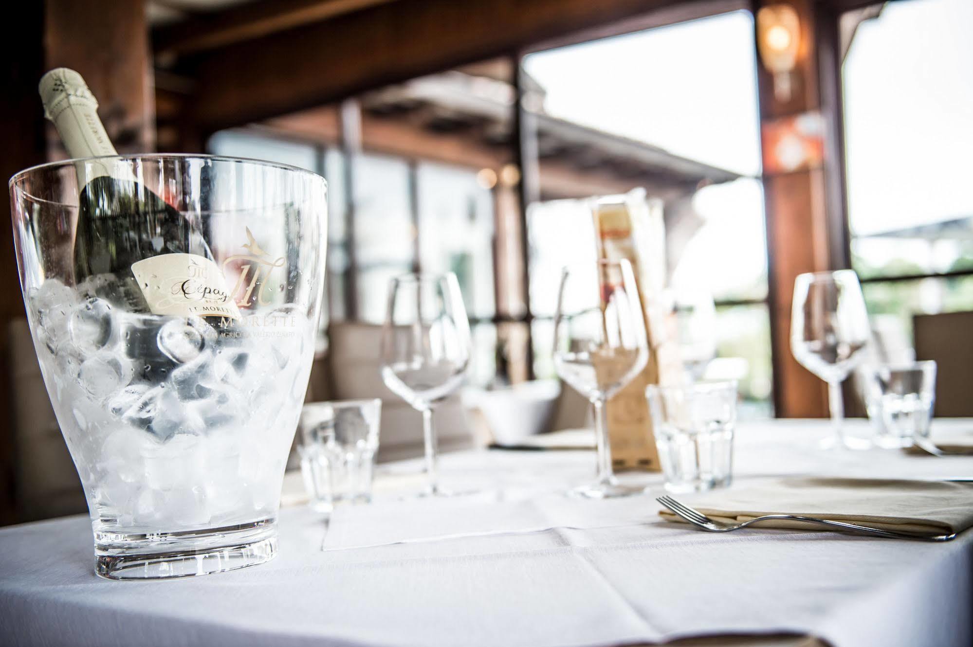 Hotel Johnson Peschiera del Garda Luaran gambar