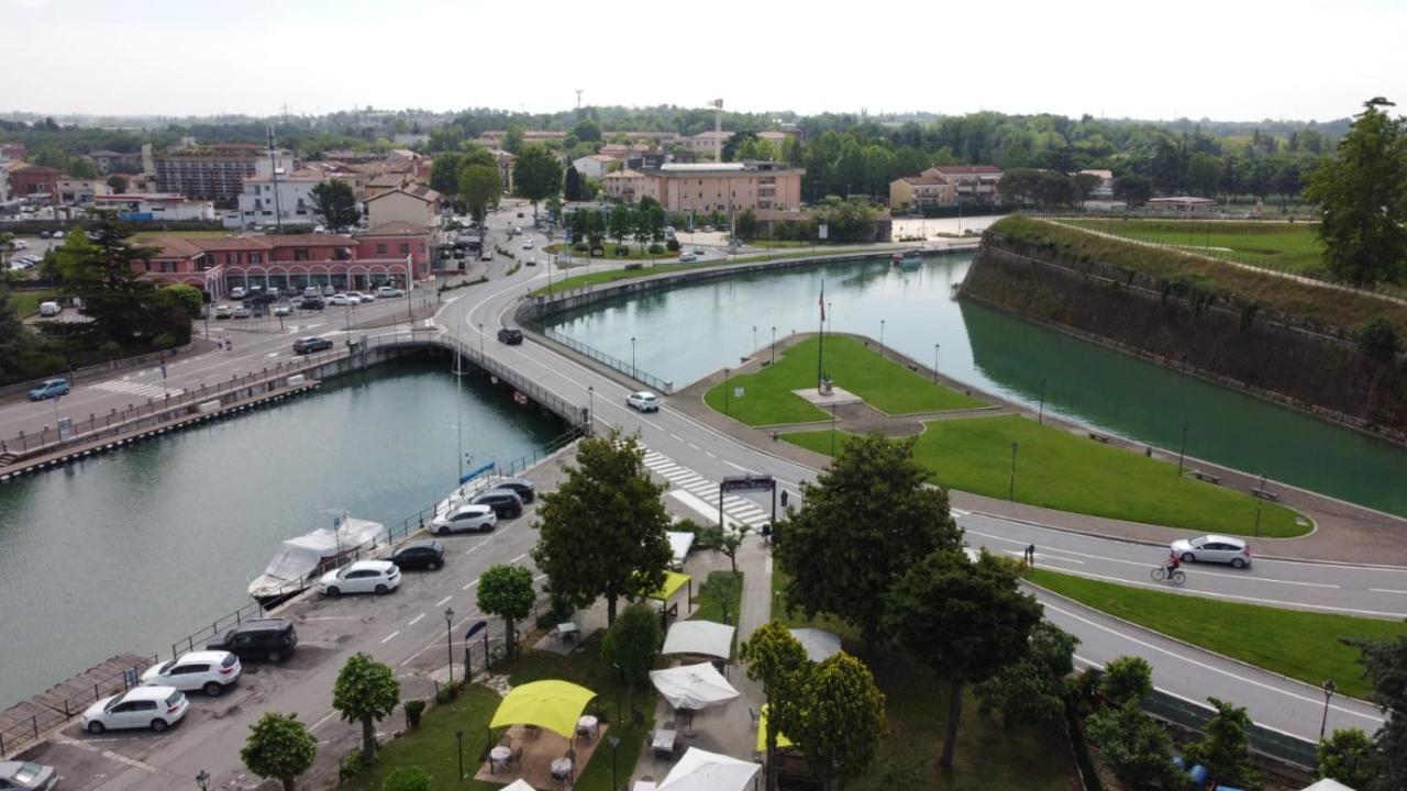 Hotel Johnson Peschiera del Garda Luaran gambar